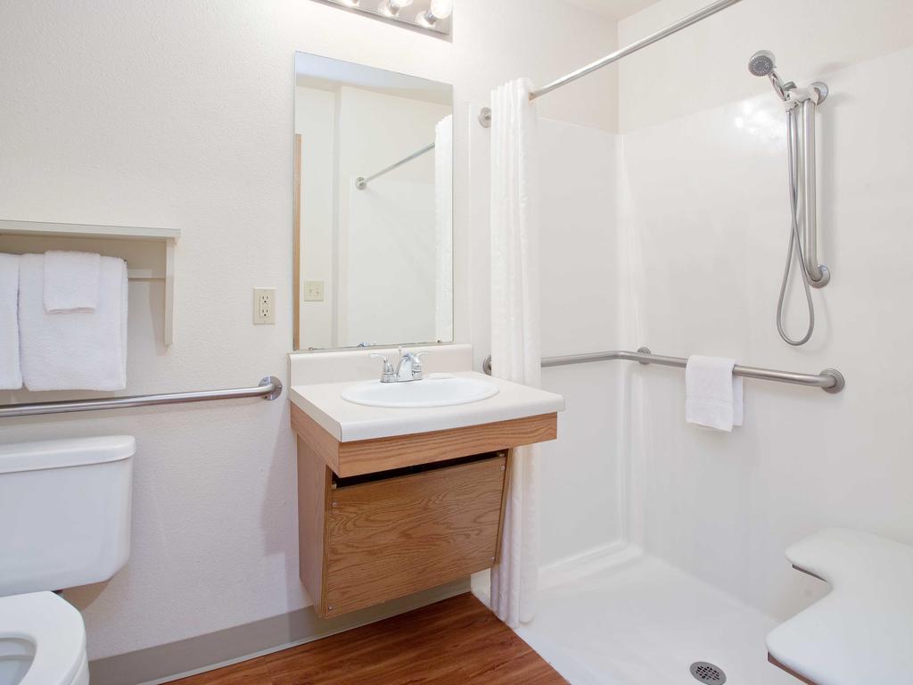 Woodspring Suites Kansas City Mission Merriam Extérieur photo
