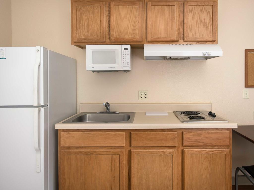 Woodspring Suites Kansas City Mission Merriam Extérieur photo